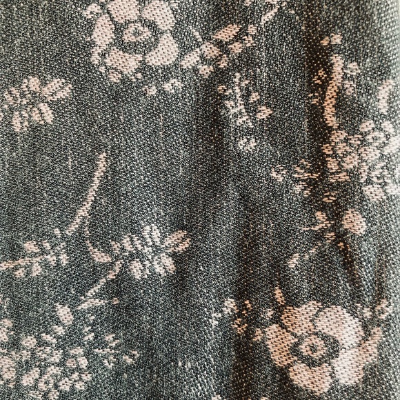 PASHMINA SCARF with tassels - Long Paisley, Floral & Leopard patterned - Picture 3 of 7